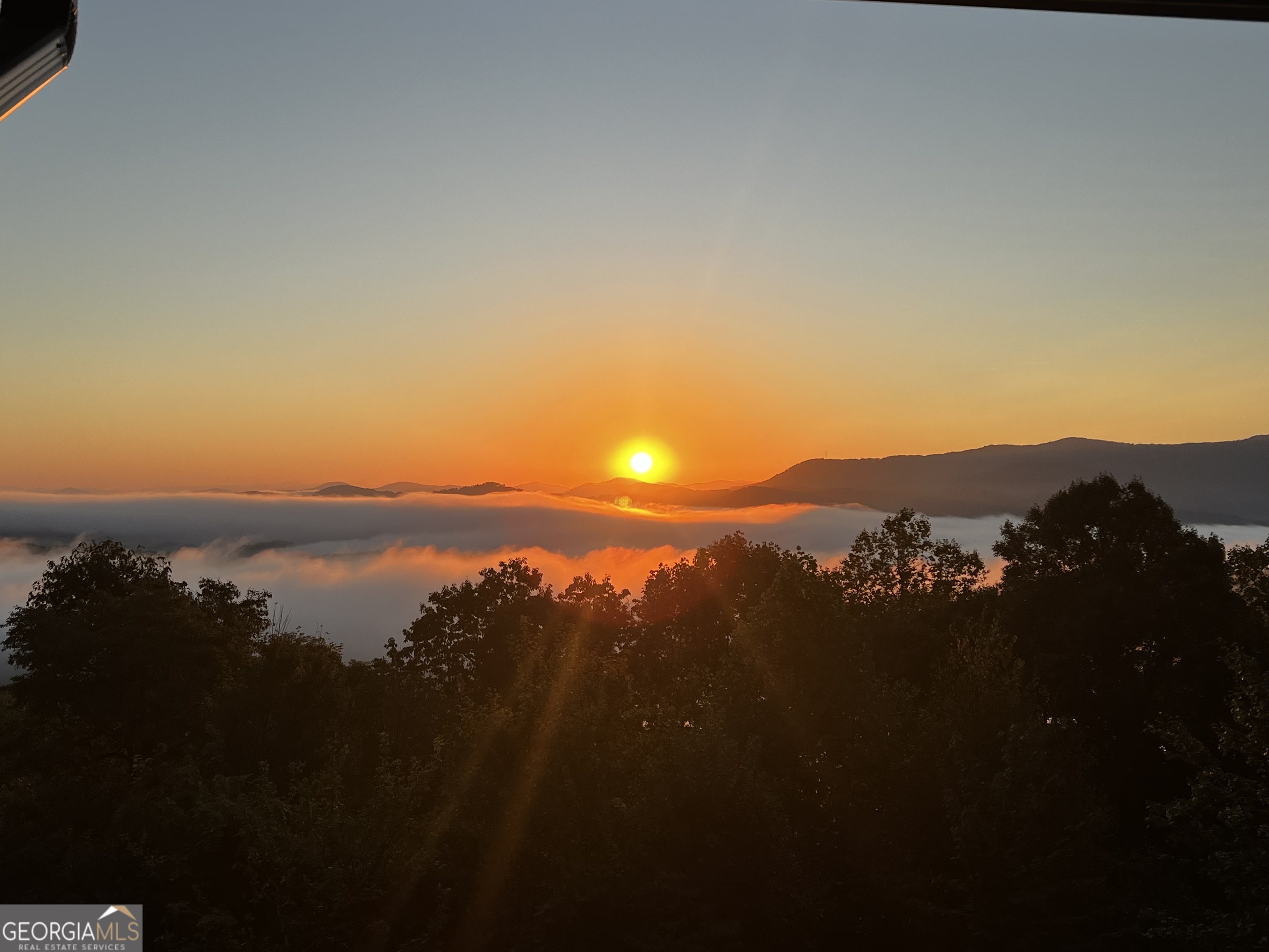 851 N Moreland Drive N