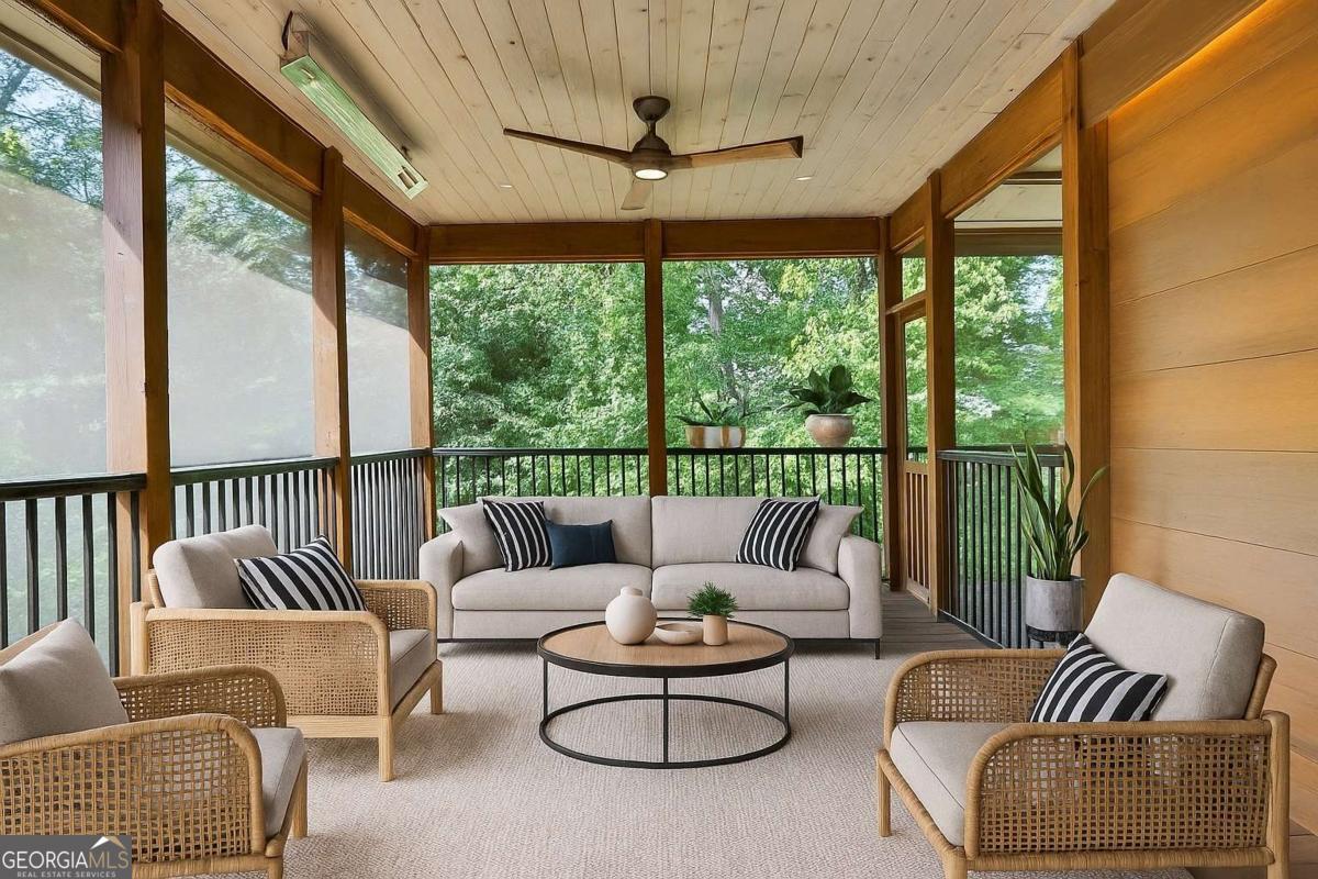 4569 Fountain Drive.