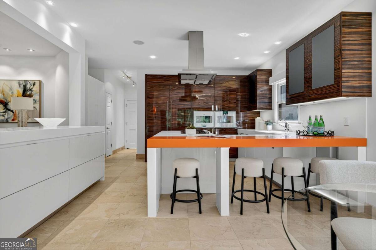 4569 Fountain Drive.