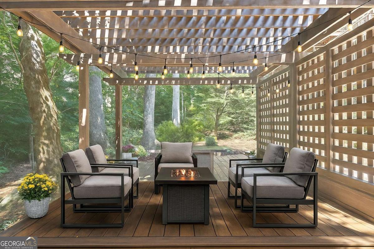 4569 Fountain Drive.