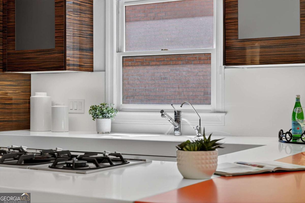 4569 Fountain Drive.