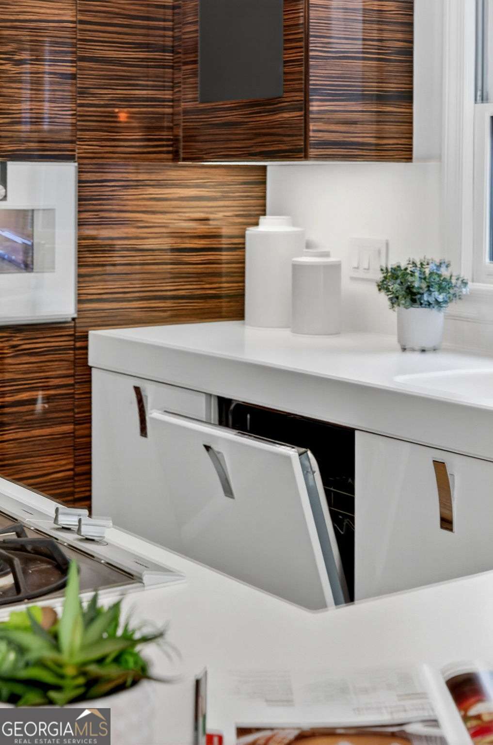 4569 Fountain Drive.