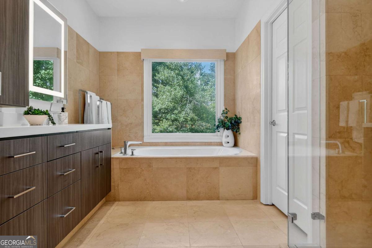 4569 Fountain Drive.