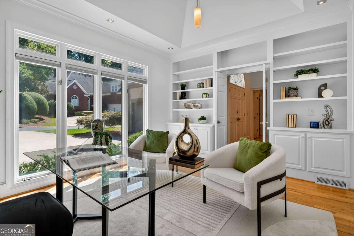 4569 Fountain Drive.