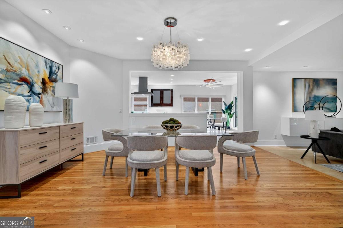 4569 Fountain Drive.