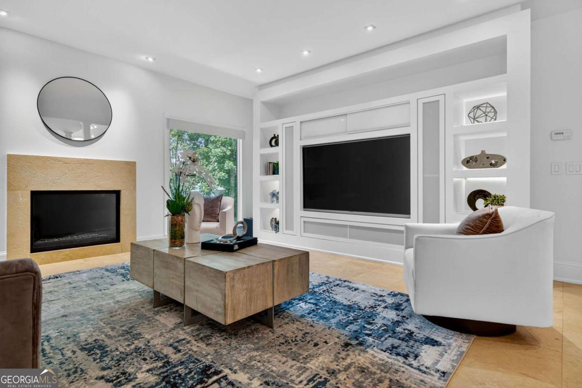 4569 Fountain Drive.