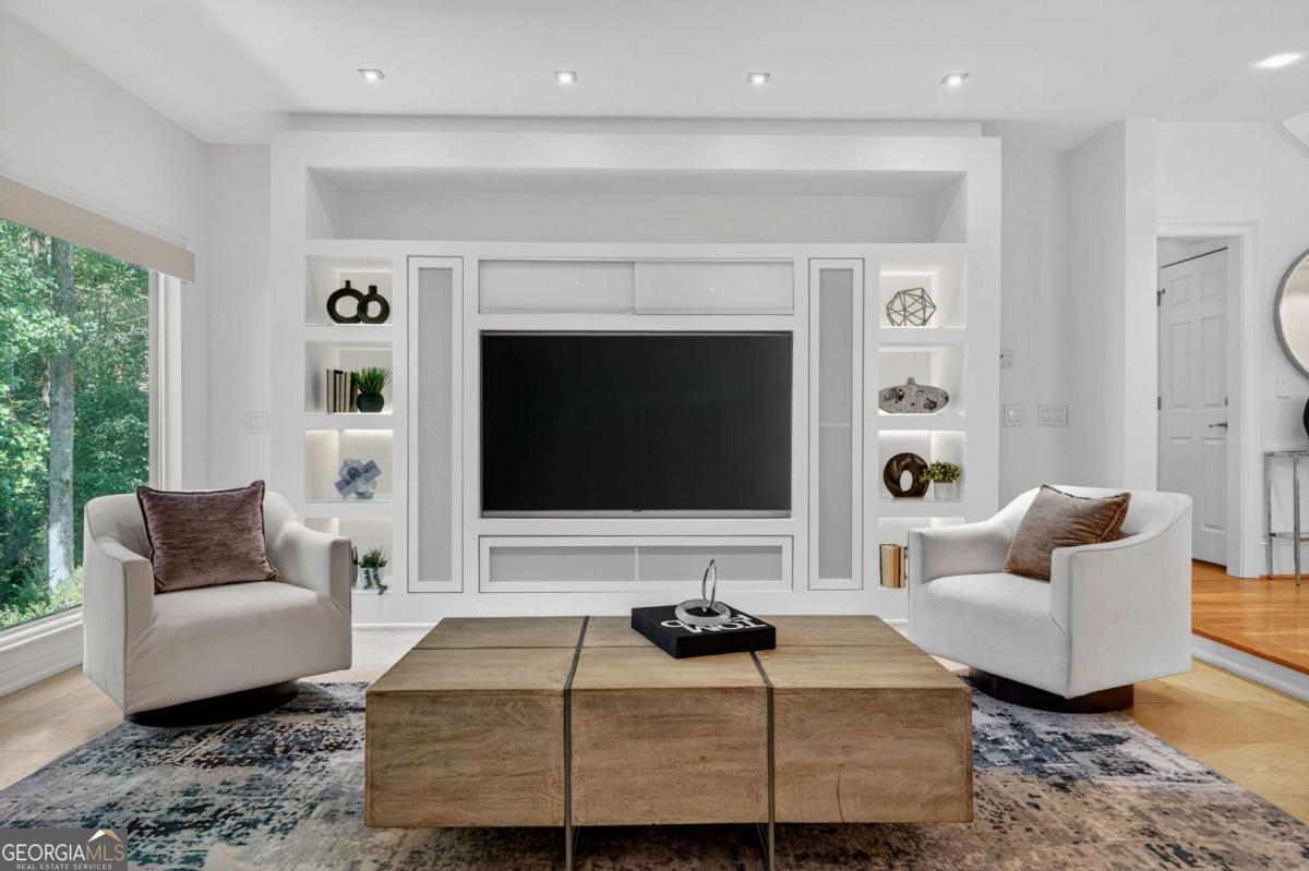 4569 Fountain Drive.