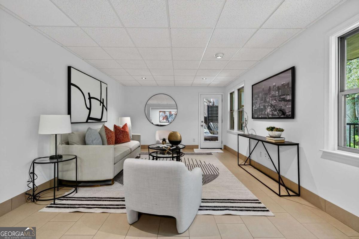 4569 Fountain Drive.