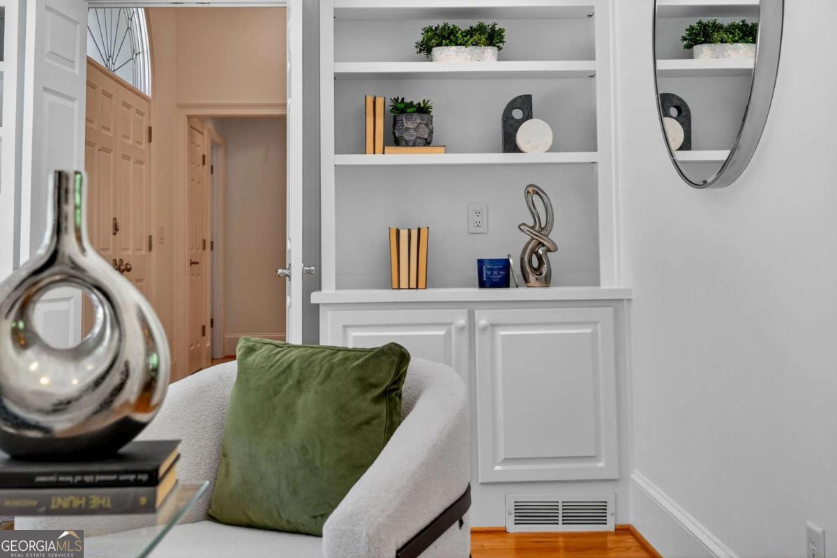 4569 Fountain Drive.