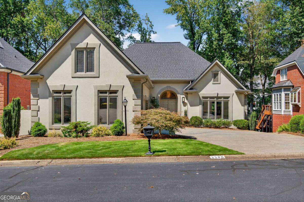 4569 Fountain Drive.