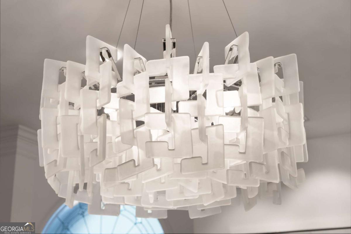 4569 Fountain Drive.