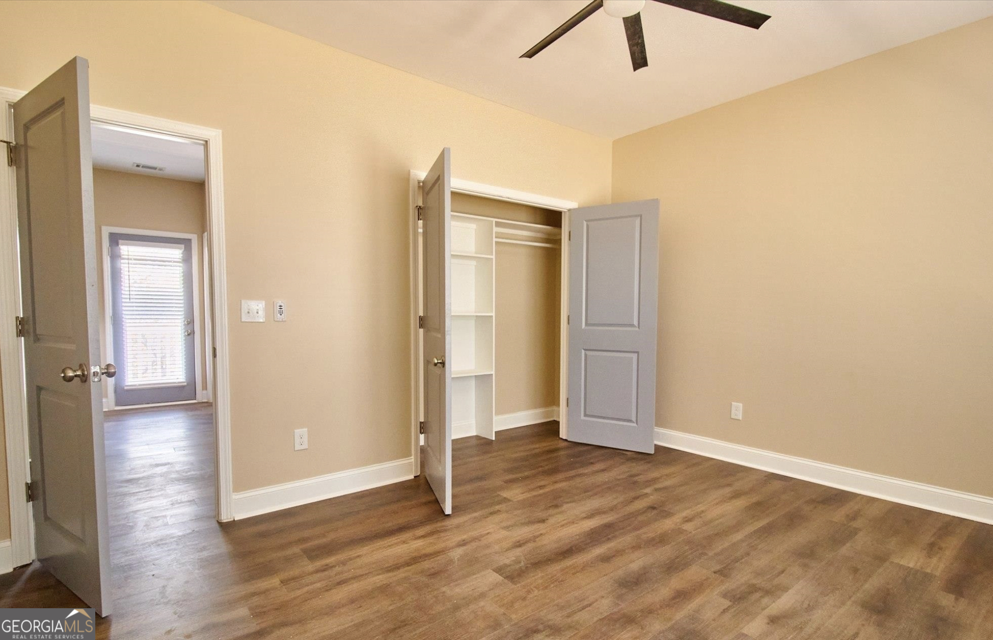 290 VALLEY HILL Road SW