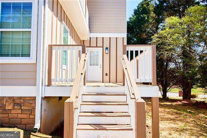 290 VALLEY HILL Road SW