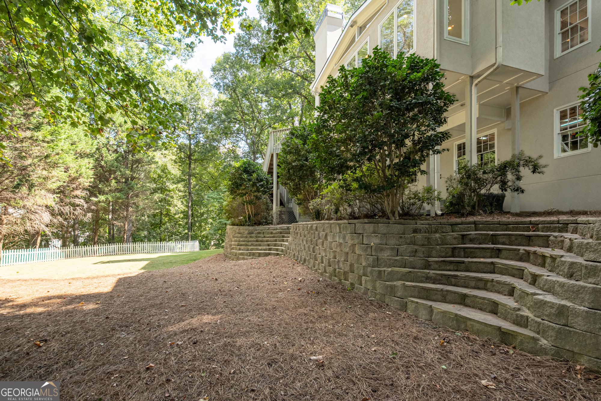 1104 Kelden Ridge NE