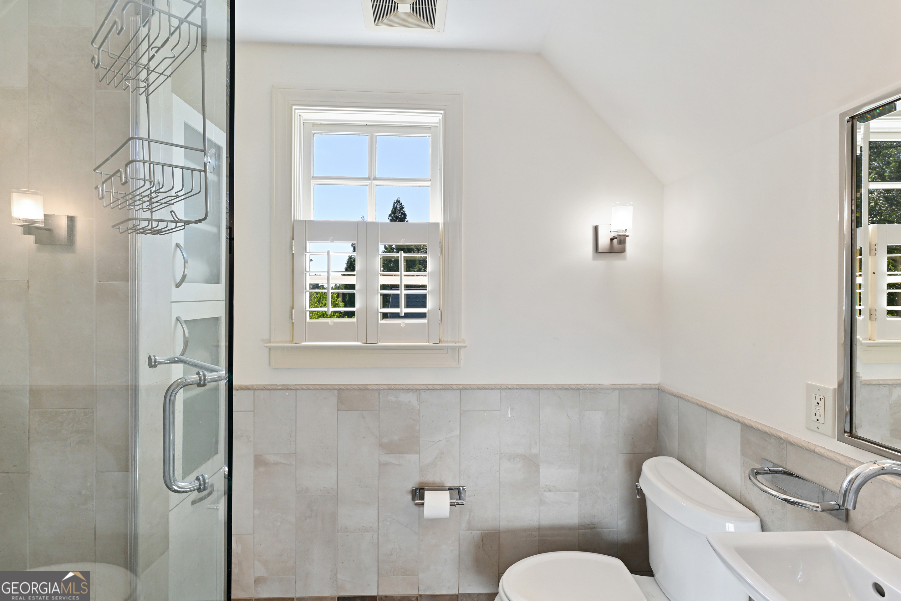 400 Pine Tree Drive NE