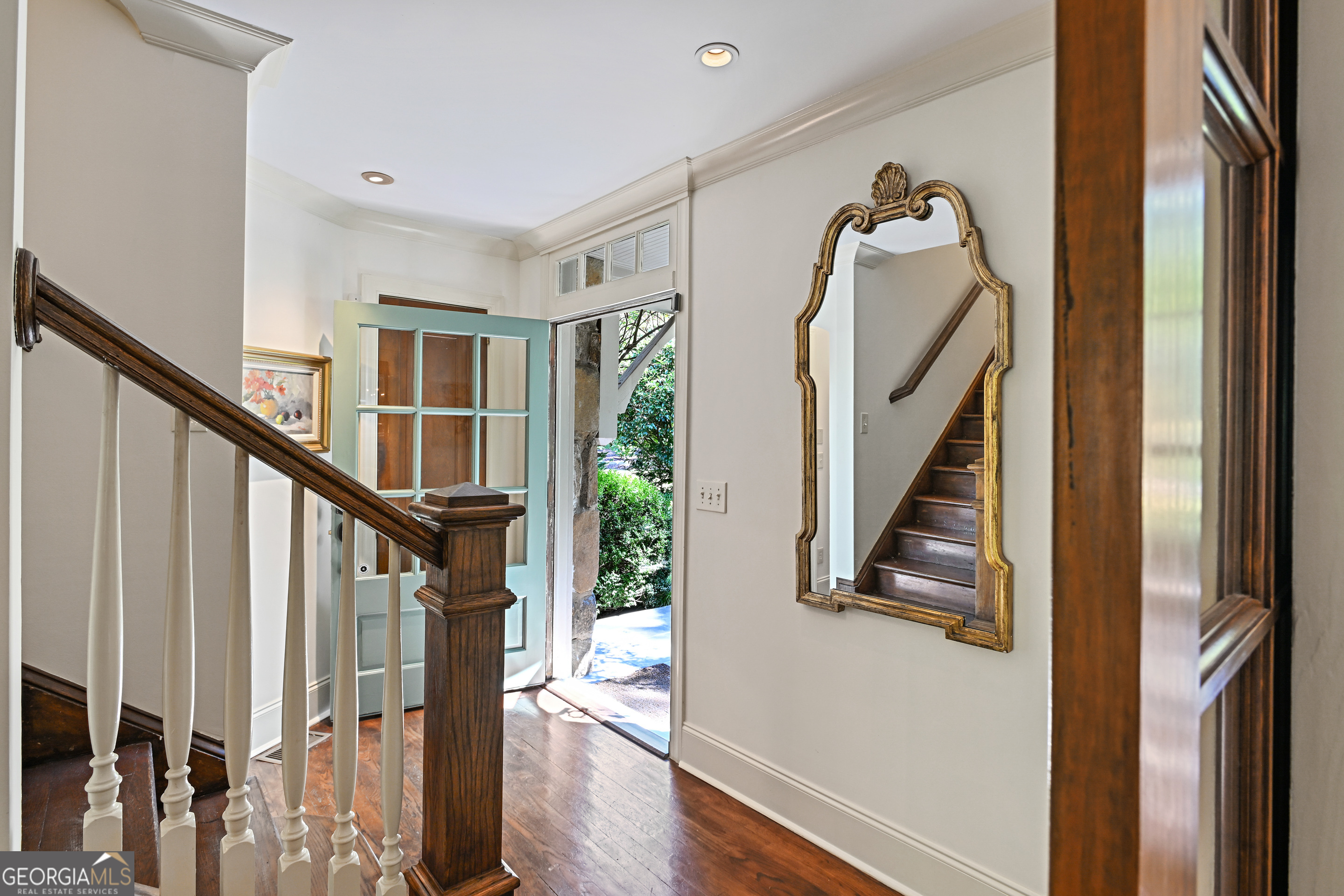 400 Pine Tree Drive NE