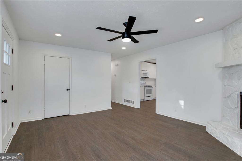 1000 Mathews Court SE # B