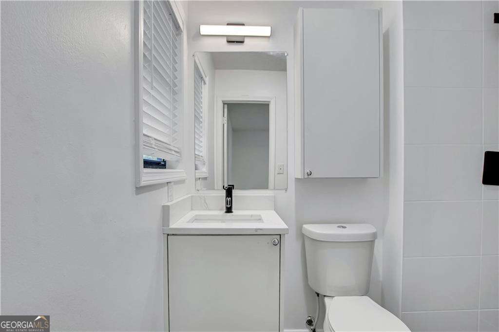 1000 Mathews Court SE # B