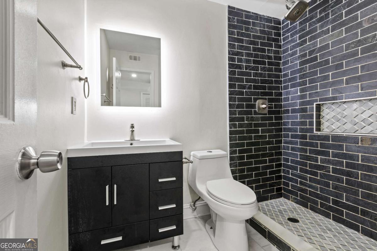 1166 Booth Road SW # 205