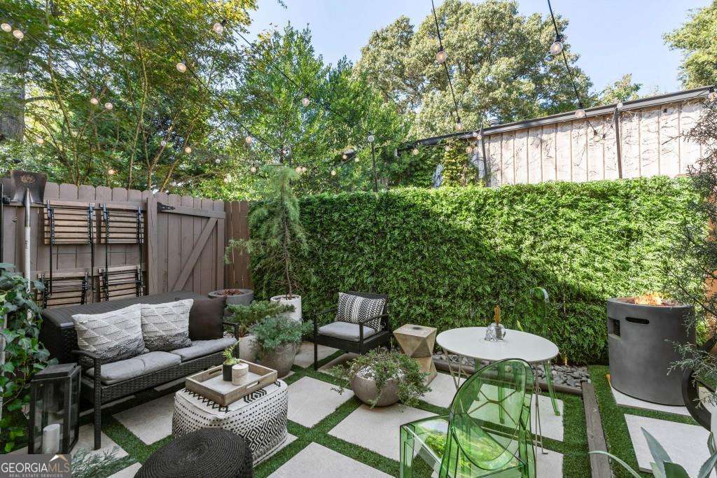 1516 Howell Mill Road NW # 14