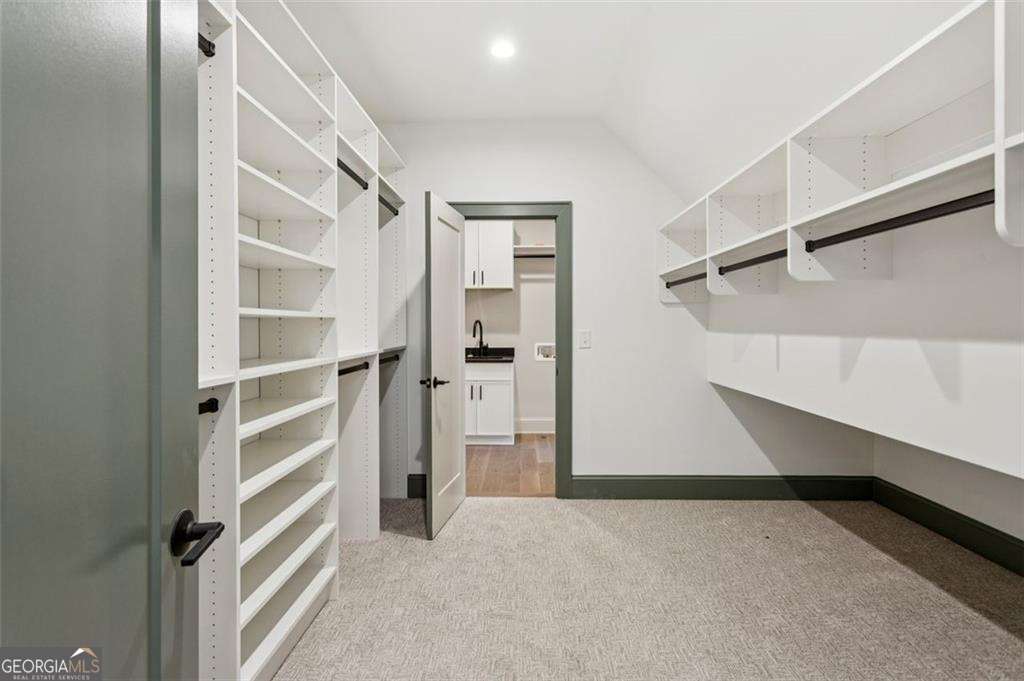 405 Allison Drive NE