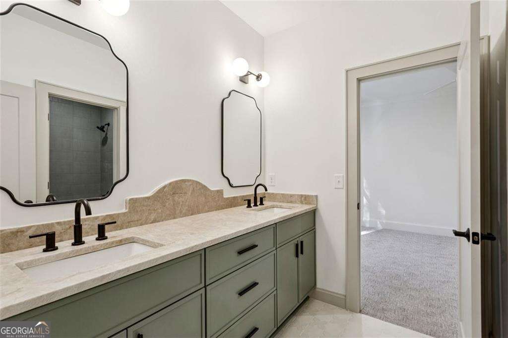 405 Allison Drive NE