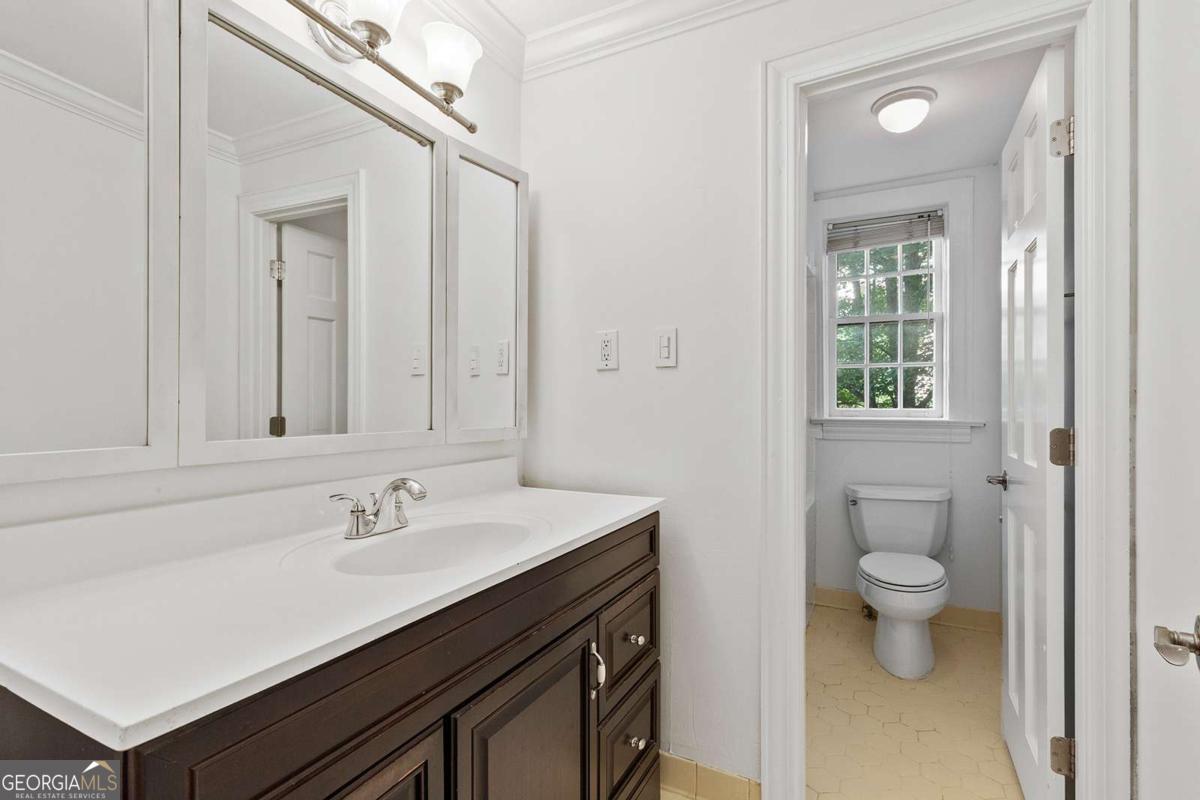 2230 Peachtree Road NE # C2