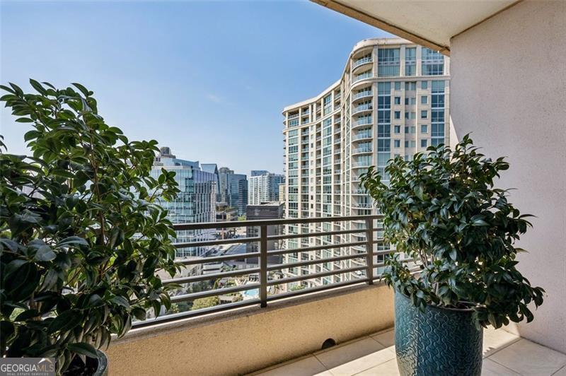 750 Park Avenue NE # 16S