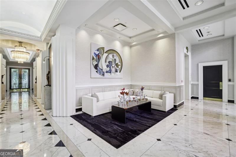 750 Park Avenue NE # 16S