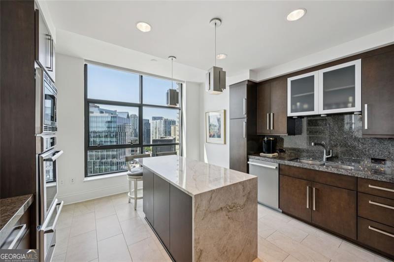 750 Park Avenue NE # 16S