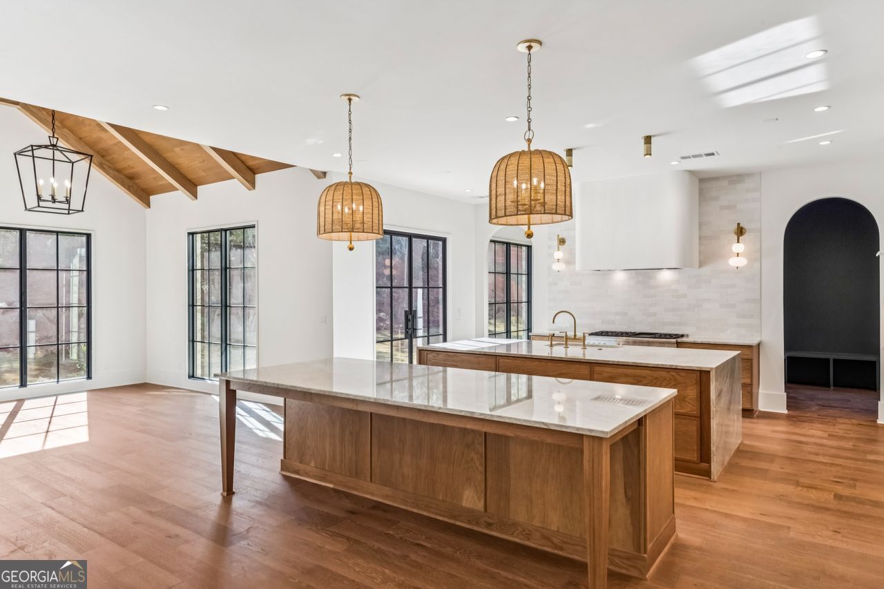 200 River Valley Court