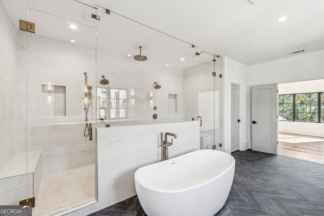 200 River Valley Court