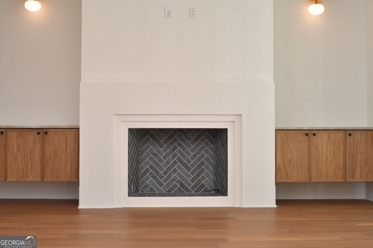 200 River Valley Court