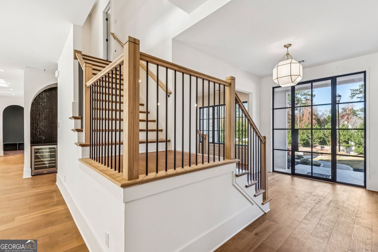 200 River Valley Court