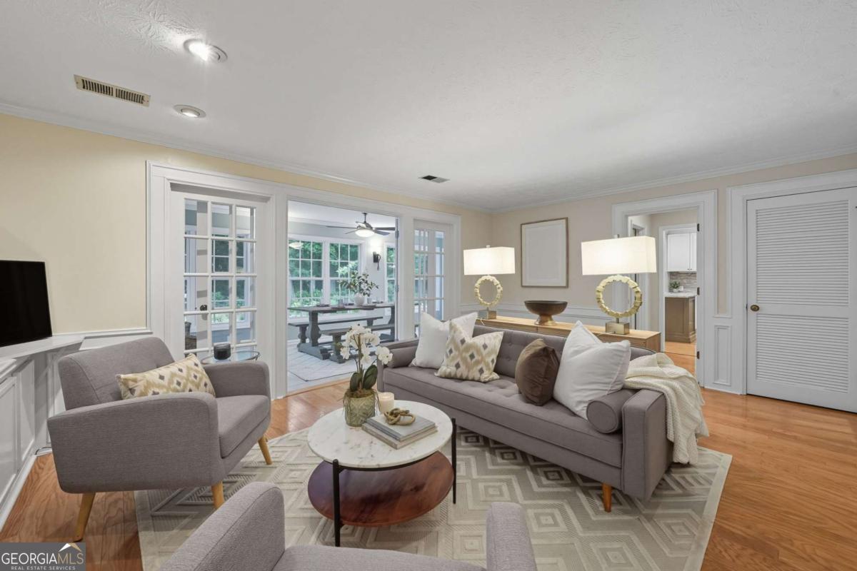 2466 Chimney Springs Drive