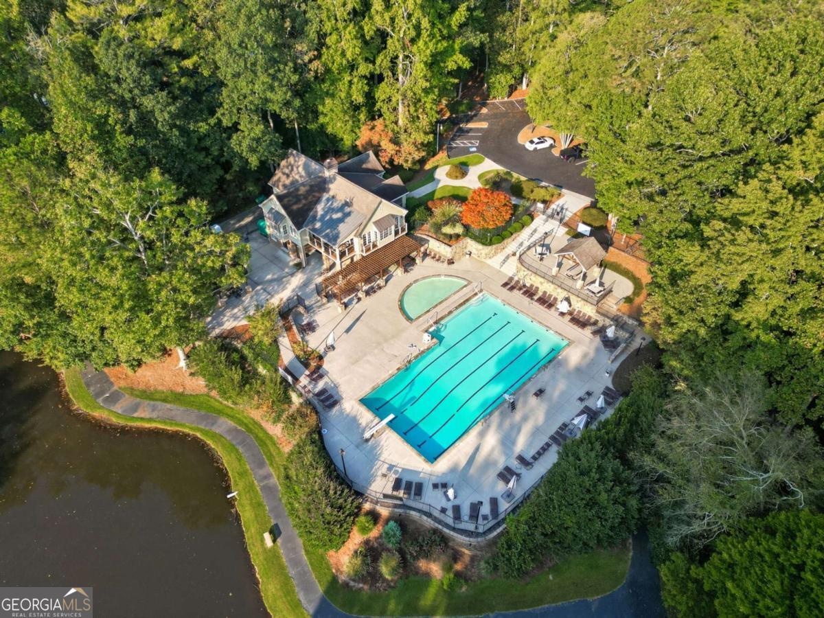 2466 Chimney Springs Drive