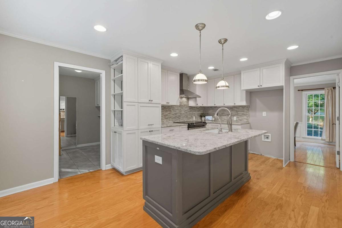 2466 Chimney Springs Drive