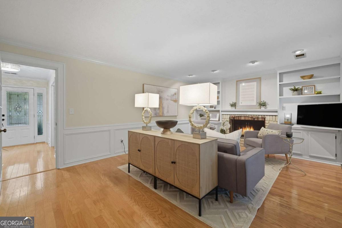 2466 Chimney Springs Drive