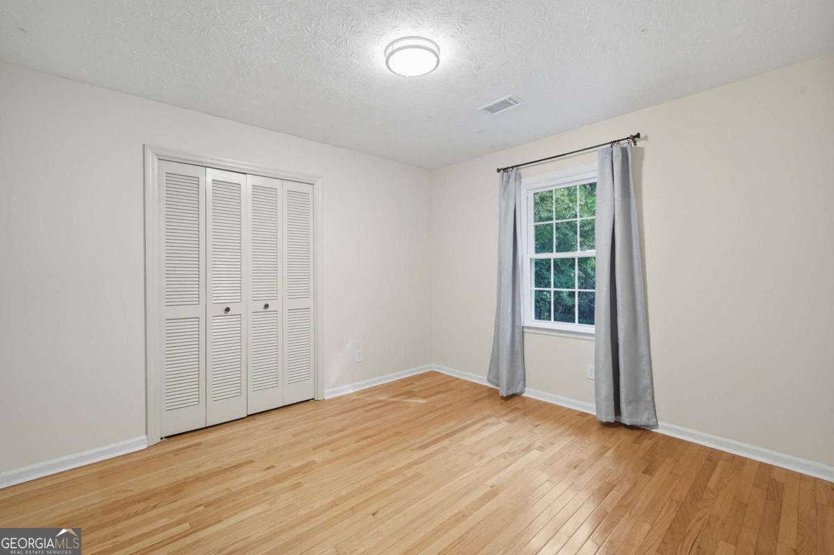 2466 Chimney Springs Drive