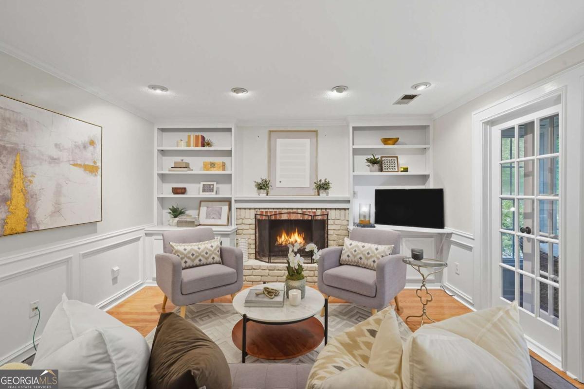 2466 Chimney Springs Drive