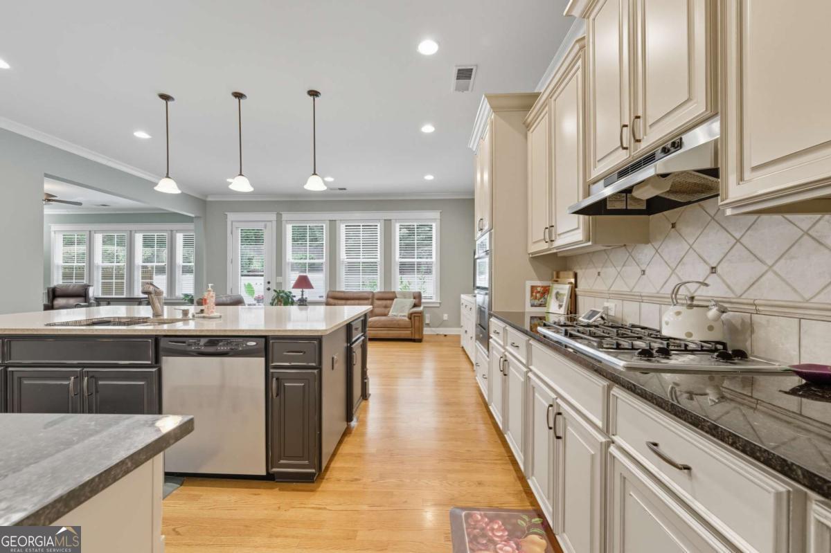 1048 Regal Hills Lane # 204 Unit: 1-204