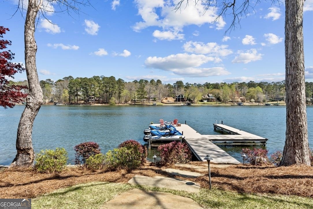 1611 Lighthouse Circle