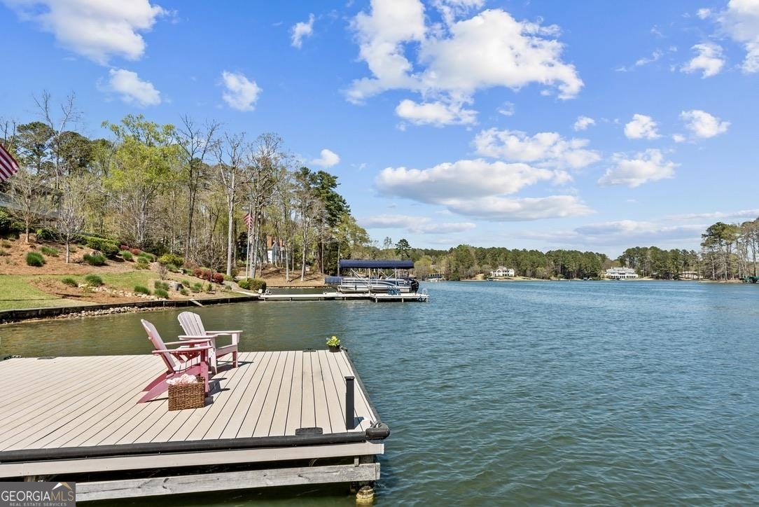 1611 Lighthouse Circle