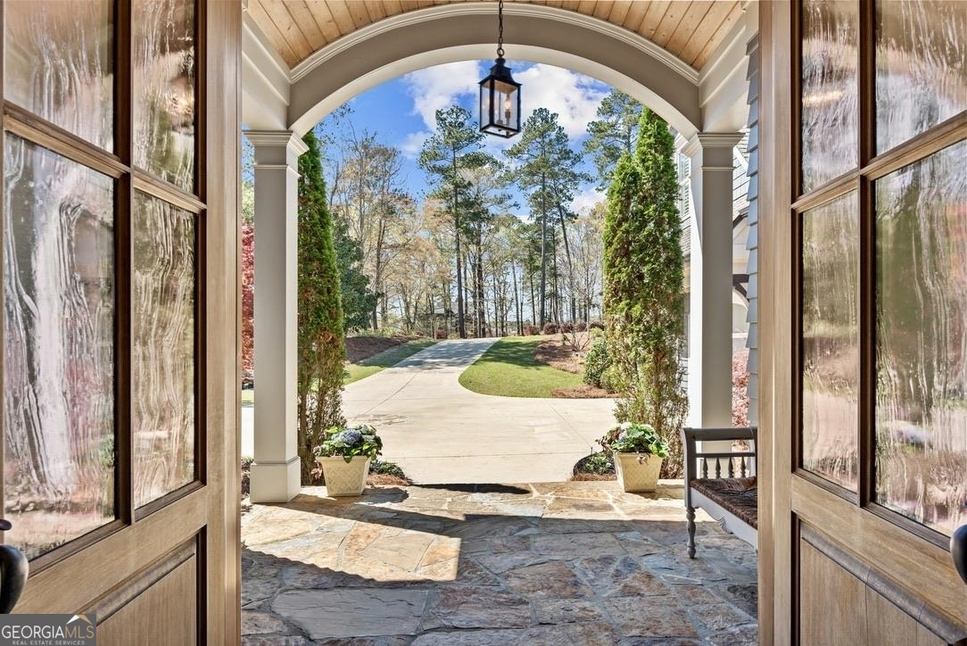 1611 Lighthouse Circle