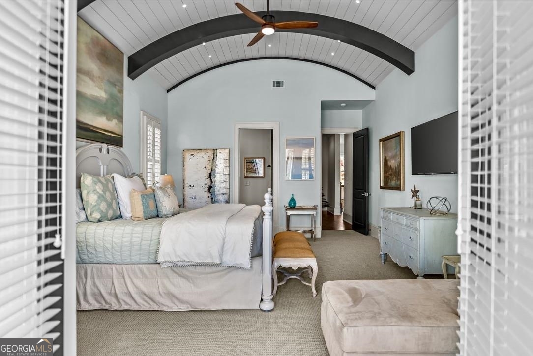 1611 Lighthouse Circle