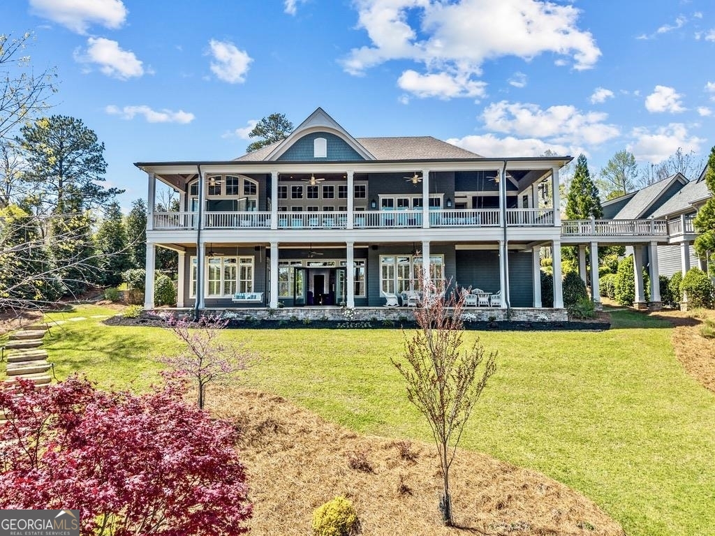 1611 Lighthouse Circle