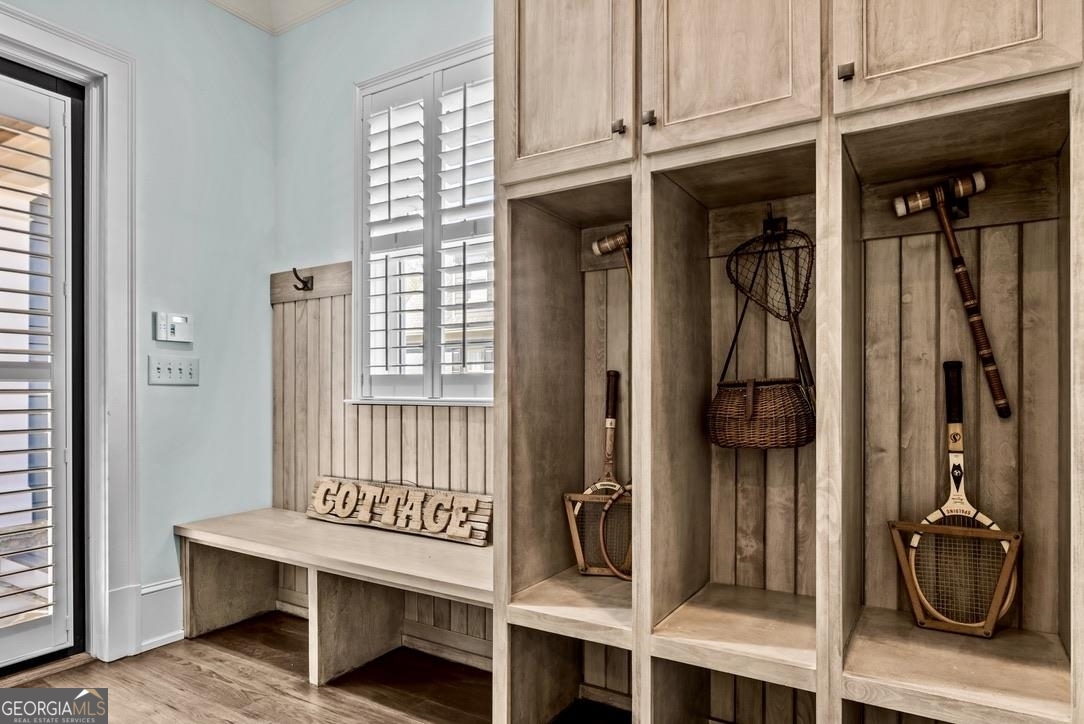 1611 Lighthouse Circle