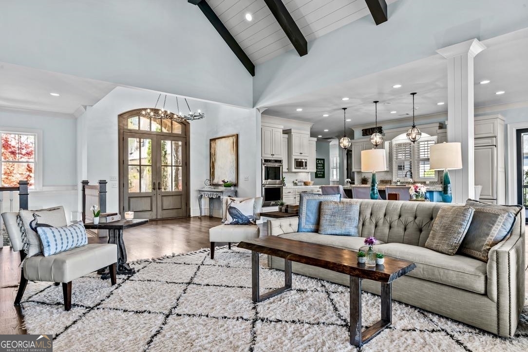 1611 Lighthouse Circle