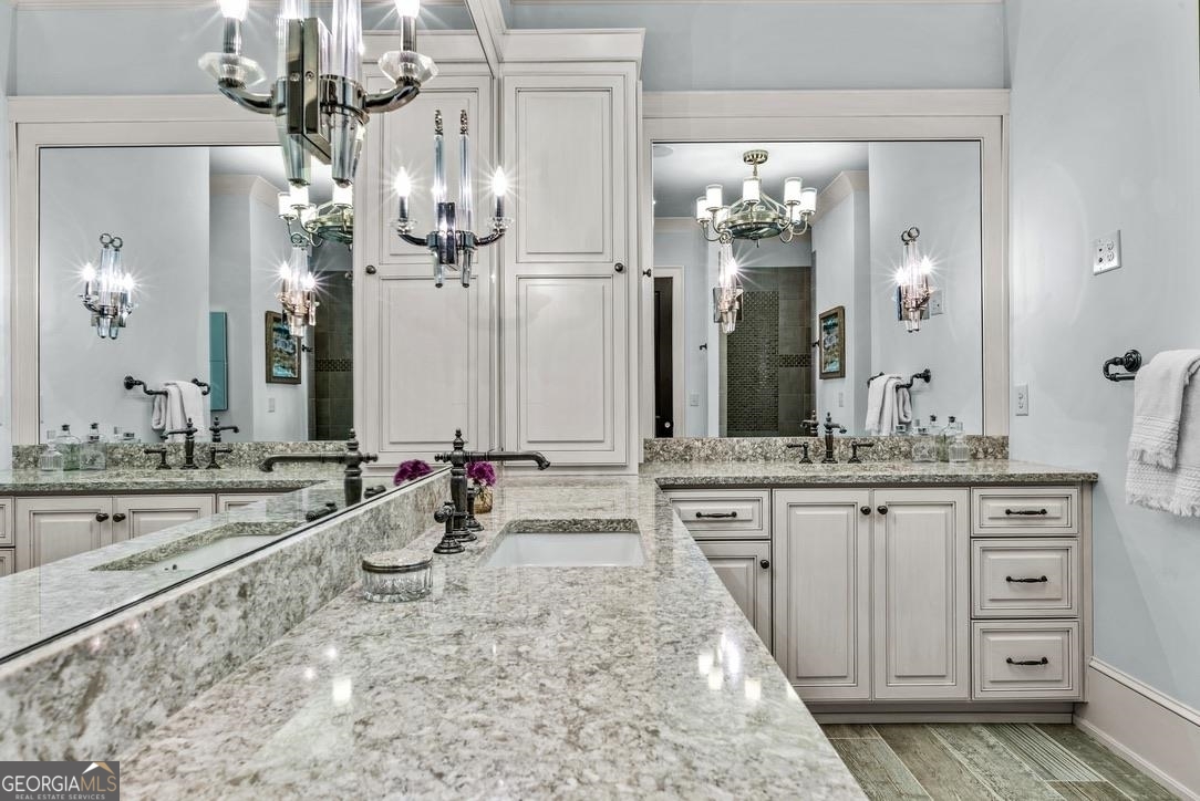 1611 Lighthouse Circle