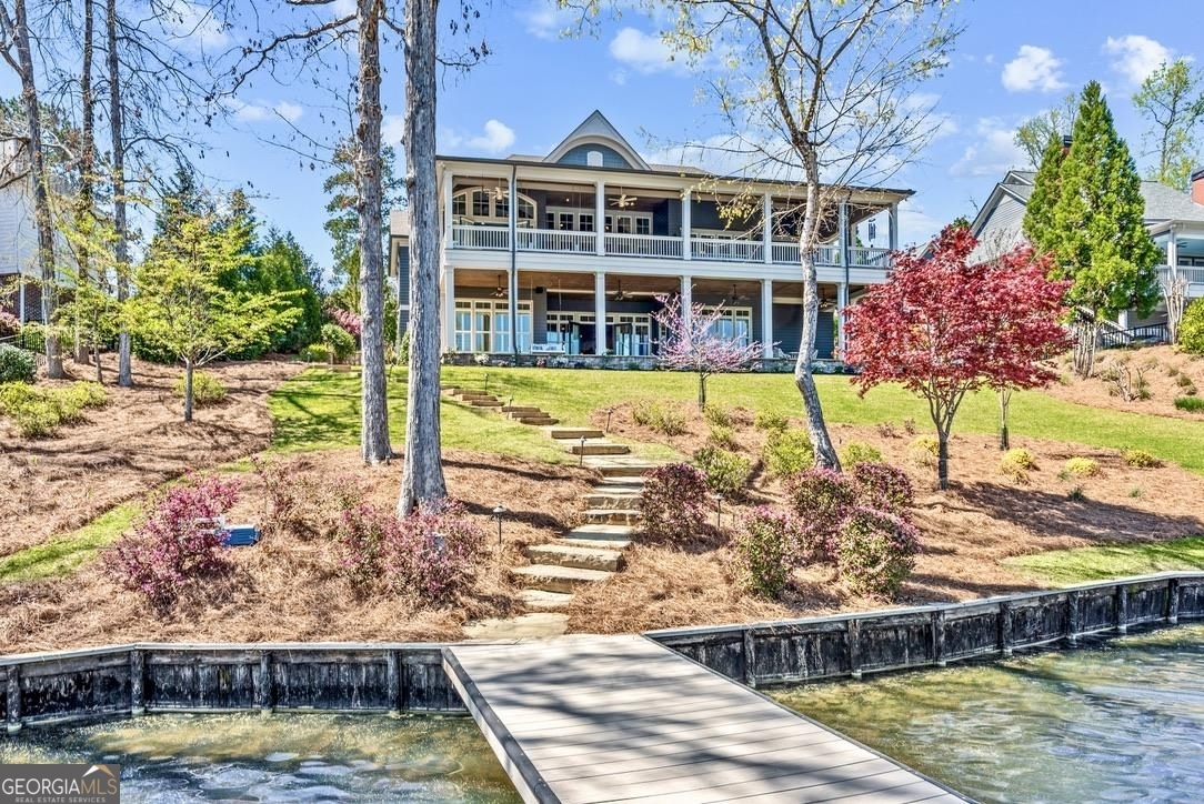 1611 Lighthouse Circle